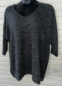 Túnica Top Tórrida Talla PLUS 3X Gris Súper Suave Cuello en V Hombro Caído Manga 3/4 Usada en Excelente Condición - Imagen 1 de 9