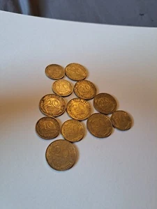 12 France 20 & 10 Francs 1960s - Picture 1 of 1