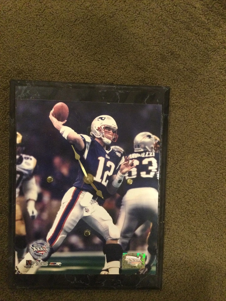 Tom Brady Super Bowl 36 Clock - Image 1 of 3