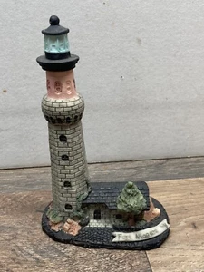 Fort Niagra Lighthouse - Picture 1 of 4