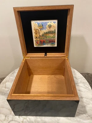Romeo Y Julieta Humidor with Charles Fazzino 3-D Giclee Print Signed & Numbered - Image 1 of 4