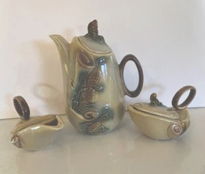 1950s Hull Pottery Parchment & Pine Green Coffee Pot, Creamer, and Sugar Set - Picture 1 of 19