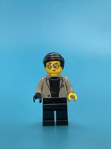 NEW LEGO Ninjago Cyrus Borg Minifigure 71799 Ninjago City Markets - Picture 1 of 2