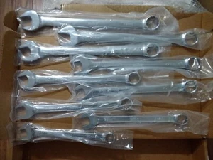 Wiha 30486 9 piece Metric Sizes 20-30mm Combination Wrench Set - Picture 1 of 2