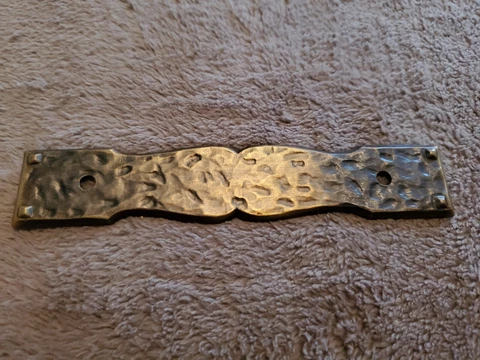 VINTAGE NATIONAL BACKPLATE DRAWER PULL ~ HAMMERED TEXTURED BRONZE FINISH ~RETRO Cover
