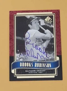 BROOKS ROBINSON 2003 SP LEGENDARY CUTS AUTOGRAPH CARD MLB Sticker COA ORIOLES - Picture 1 of 2