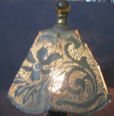 ANTIGUO ENCAJE LATÓN ANTIGUO, PERFORADO A MANO O PERFORADO TANTOS AGUJEROS PANTALLA DE LÁMPARA ~ ENCAJE1 Foto 1 de 4