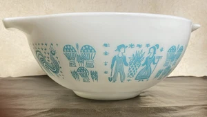 Pyrex Amish Butterprint 2 1/2 QT Cinderella Nesting Bowls #443 Turquoise/White - Picture 1 of 10