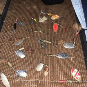 Lotto esche trota e basso vintage 14 pezzi - Foto 1 di 7