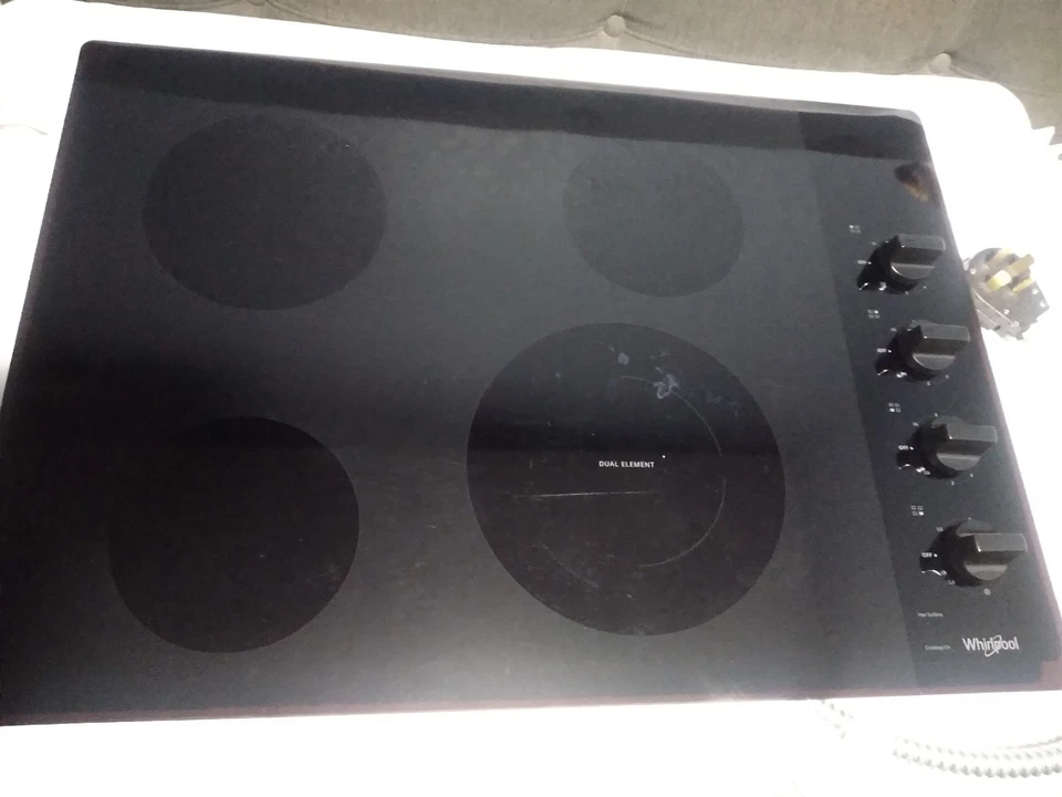 Whirlpool WCE55US0HB01 Cocina Eléctrica 4 Elementos Cerámica Vidrio  Foto 1 de 4