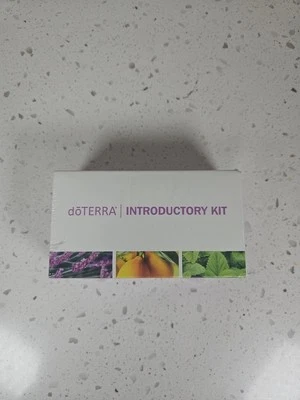 Вводный набор doTERRA масла лаванды лимона мяты перечной три бутылки по 5 мл - Изображение 1 из 4