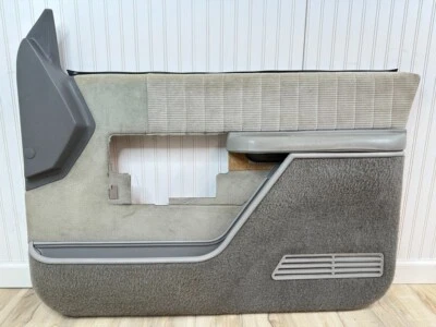 Chevy GMC 1988-1994 doble cabina, panel de puerta delantera de pasajero Suburban OEM *GRIS* Foto 1 de 4