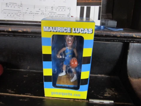 Maurice Lucas Marquette Golden Eagles/Warriors mini bobblehead NICE in box Cover