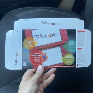 Nintendo 3DS XL Rouge POUR AFFICHAGE SEULEMENT Boîte (Pas de système) DÉPLIÉE