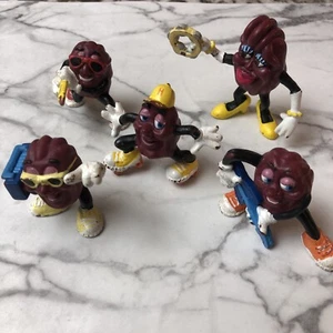 Vintage California Raisins Figur Lot (5) Ghettoblaster Gitarre Tamburin Schlittschuhe Surf Wildschwein - Bild 1 von 12