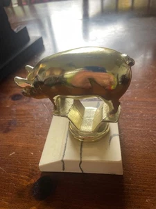 Vintage SCHWEIN TROPHÄE - MARMORSOCKEL - GAG GESCHENK ? 4 X4 ZOLL - Bild 1 von 6