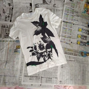 This is Yohji Yamamoto's T-shirt. - Picture 1 of 4
