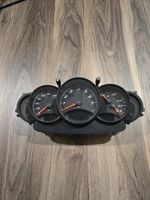 Cuadro de instrumentos velocímetro Porsche Boxster 986 2000 38 k 9866411030570C Foto 1 de 4