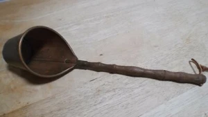 PRIMITIVE ANTIQUE COPPER COUNTRY WATER DIPPER WITH WOOD HANDLE  - Picture 1 of 8
