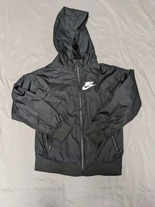 Boy's Nike Black Hooded Zip Up Windbreaker Jacket Tag Size Small - Picture 1 of 12