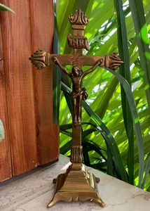 French Antique large cross brass Jesus Christ Standing Table Crucifix Inri †⭐ - Picture 1 of 6