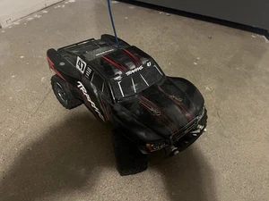 Traxxas slash 1/16th Scale Rc Car AS IS READ DESCRIPTION - Picture 1 of 13