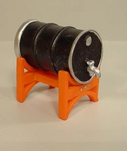 Batteria e rack industriale con accessorio diorama miniatura Spigot scala 1/24 scala G - Foto 1 di 1