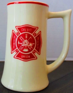 Taza de cerveza Fire Department Credit Union, blanca y roja - Imagen 1 de 5
