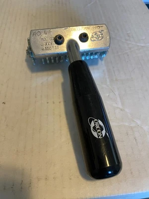 Rodillo de costura de alfombra Orcon vintage Foto 1 de 4