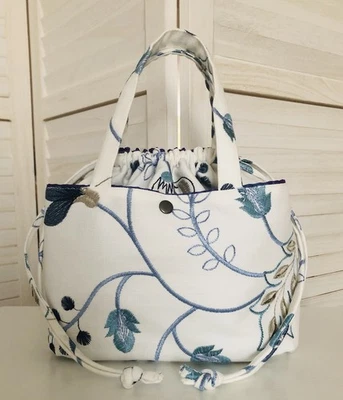 **Handmade** Embroidered Drawstring Bucket Bag Floral Print Outer Slip Pockets - Image 1 of 4