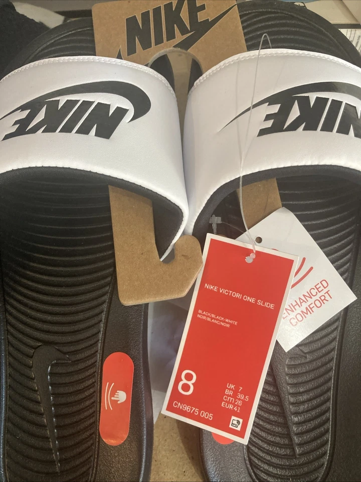 Hombre Nike Victori One Slide Negro/Negro-Blanco (CN9675 005) Talla 8 Foto 1 de 1