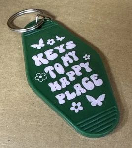 Llavero hecho a mano estilo motel LLAVES A MI LUGAR FELIZ verde - Imagen 1 de 2