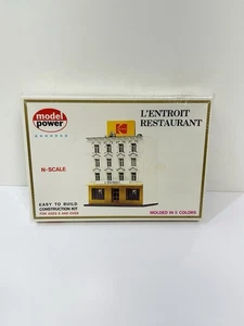 Model Power 1535 L'ENTROIT Restaurant, Building Structure Model Kit, N Scale - Picture 1 of 2