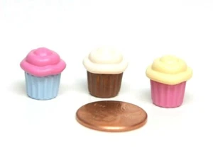 Playmobil Miniatur Puppenhaus Bäckerei Café Cupcakes mit abnehmbaren Oberteilen - 3 Teile - Bild 1 von 2