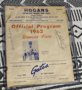 Leroy Satchel Paige SIGNED 1962 Baseball Program RARE Richard Jones Bill Harlem