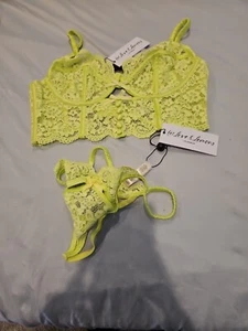 🍋NWT Victoria's Secret FOR LOVE & LEMONS Lace Underwire Bra Thong 36B - Picture 1 of 7