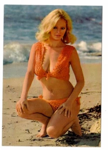 12969- Am Strand * Junge, blonde Frau ..erotisch * Pose * Bikini - Bild 1 von 2