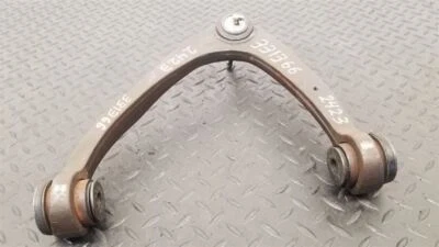 Brazo de control superior pasajero delantero derecho Chevrolet Tahoe 07-16 OEM 25812726 Foto 1 de 4