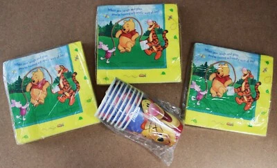Hallmark Disney WINNIE THE POOH 3 упаковки по 16 салфеток и 1 упаковка по 8 чашек - Изображение 1 из 4