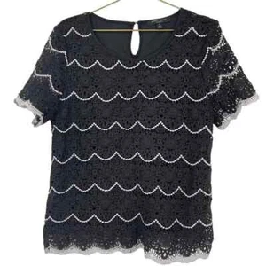 Romeo & Juliet Couture Women's Black Lace with White Crochet Trim Top, Large - Picture 1 of 8