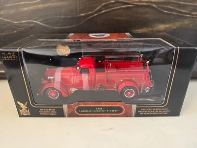 Modelos exclusivos Yat Ming #20148 1939 American La France 550 Freeport Fire 1:24 Foto 1 de 4