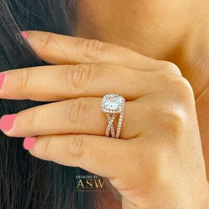 ANILLO DE COMPROMISO Y BANDA DE DIAMANTES COJÍN ORO ROSA 14K CERTIFICADO IGI 3.00 F VS2 - Imagen 1 de 12