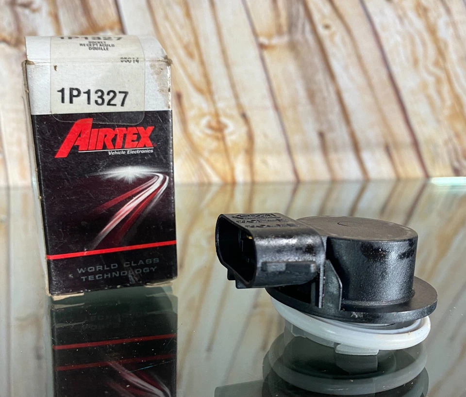 Enchufe de luz de señal de giro Airtex 1P1327 Ford Aerostar E-150 250 350 450 Explorer Foto 1 de 4