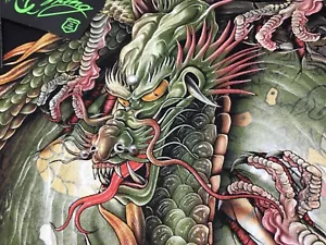 NUEVO CON ETIQUETAS Rock Chang Talla L 3D Dragón Respiración de Fuego Brilla en la Oscuridad Hombres Camiseta Arte - Imagen 1 de 12