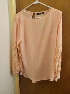 Womens Medium Apt 9 Blouse Brand New Nwt Lace Section Sleeves keyhole Dressy - Picture 1 of 12