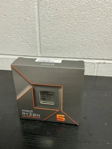 AMD Ryzen 5 7600X 6-rdzeniowy 12-gwintowy 4,7 GHz Socket AM5 CPU - Zdjęcie 1 z 2