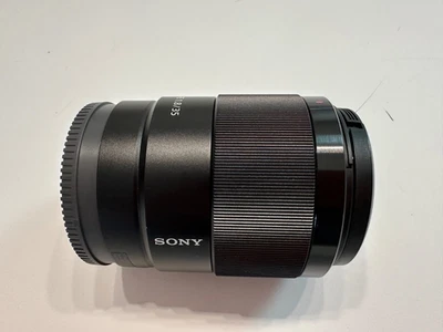 Lente Sony FE 35mm F1.8 - Imagem 1 de 4