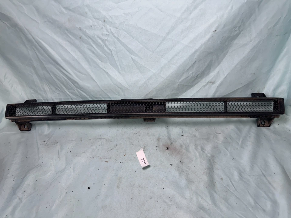 87-90 Nissan Pulsar NX N13 Grelha de Capô Frontal OEM Painel de Acabamento de Grelha de Estoque - Imagem 1 de 4