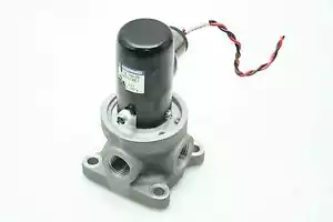 Koganei VA500AE1 3-Wege Vakuumventil / 1/2" NPT Anschluss 0 - 29,5" Hg 24V DC Spule - Bild 1 von 5