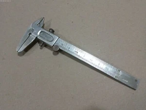 Pinza de 5" hecha en Japón - Imagen 1 de 3